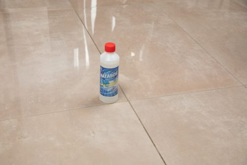 Hatásos fuga és csempetisztító (500 ml)
